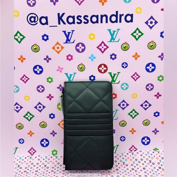 Chanel Beauty Slim Card Wallet - Picture 2 of 3